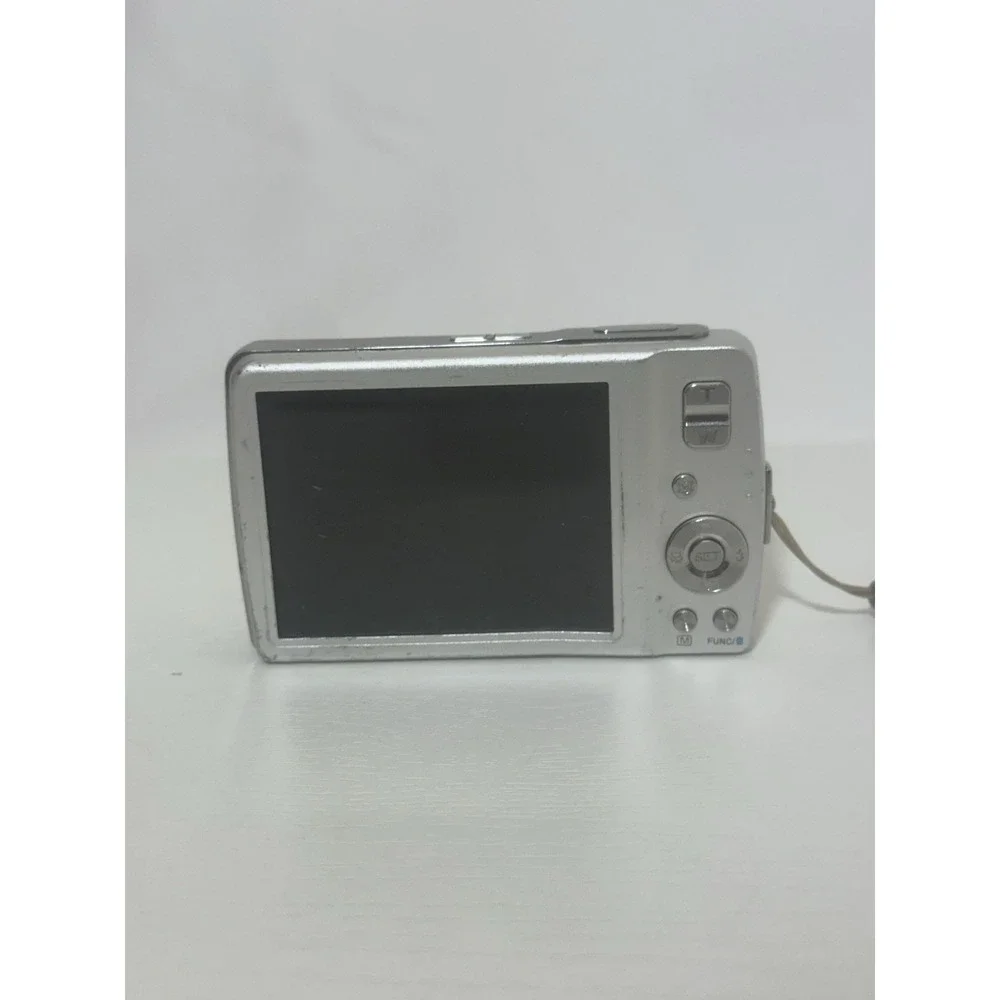 Medion MD 85863 digital camera 10.00 Megapixels Untested